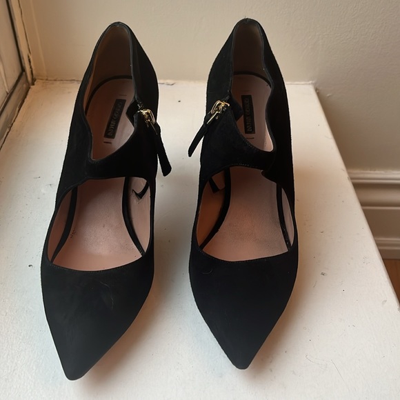 Black suede Giorgio Armani 3.4 inch pointed toe heels - Picture 3 of 6